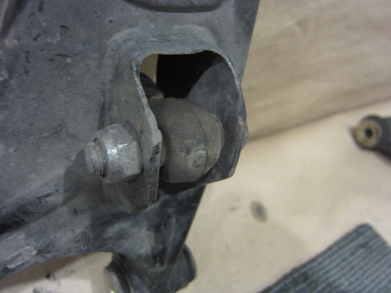 Ferrari 456,575,550 - LH Front Lower Lever / Control Arm - PN 168727