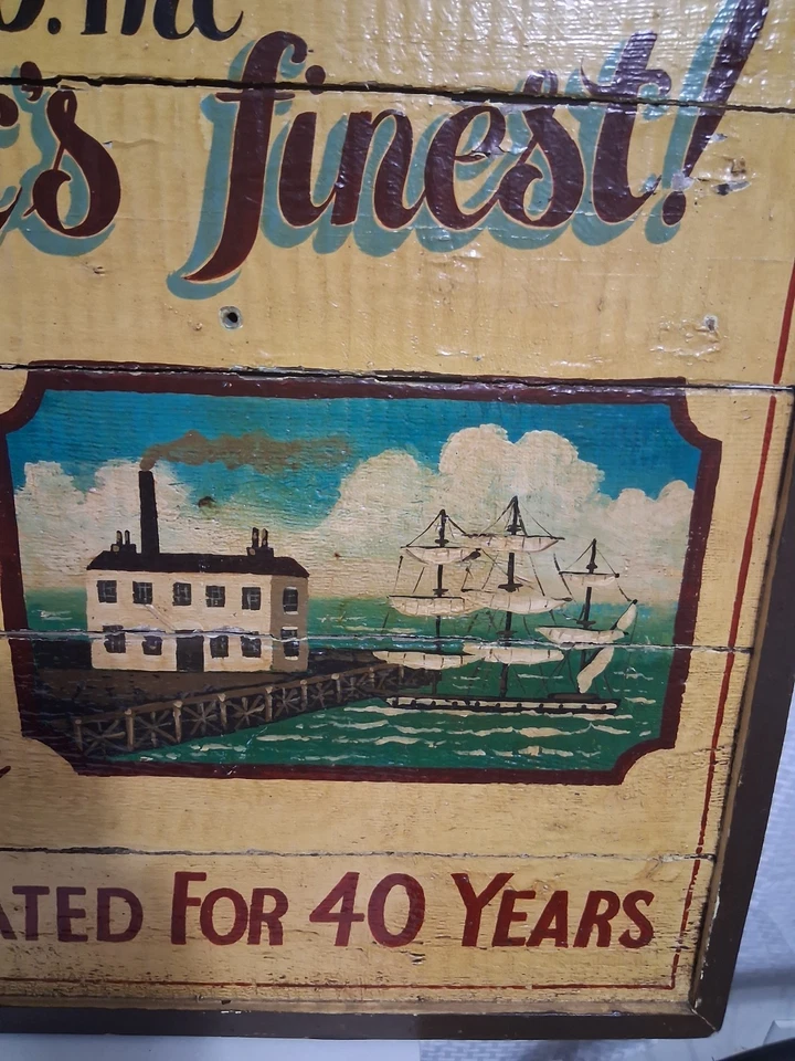 Большая винтажная деревянная расписанная вручную консервная вывеска с поднятой тисненой рыбной баской - Изображение 4 из 4