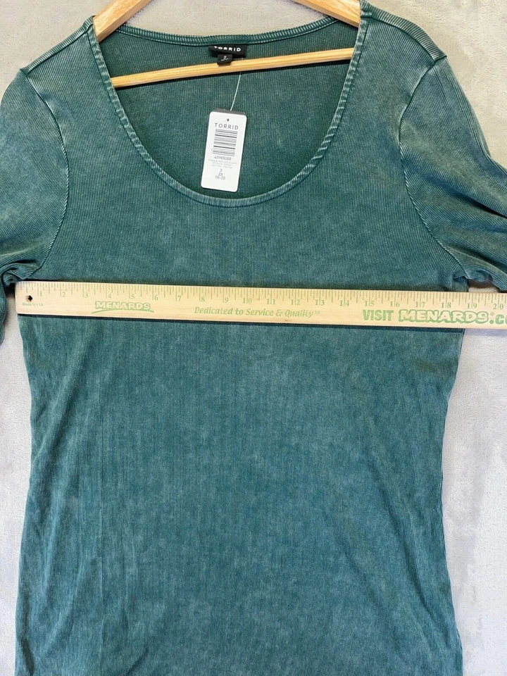 Torrid 钩针编织女式 2 码植物园莫代尔罗纹圆领长袖 — 第 3/4 张图片