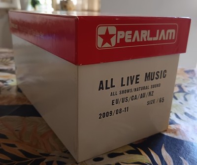 Pearl Jam Official 2009 World Tour Box Set - 32 Bootleg 65 Cd
