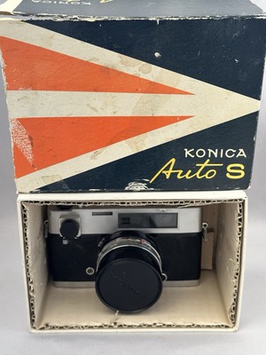 中古。レトロなカメラ。Konica。KONICA Auto S Konica Auto S vintage 35mm film rangefinder camera With Original