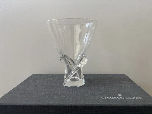 VINTAGE STEUBEN CLEAR CRYSTAL ART GLASS VASE W/ BOX