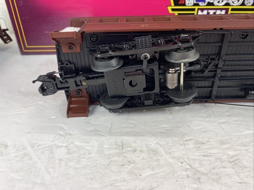 MTH 20-62024 O Gauge Pennsylvania 64’ Woodsided Coach Passenger Car 3pc Set - Picture 6 of 10