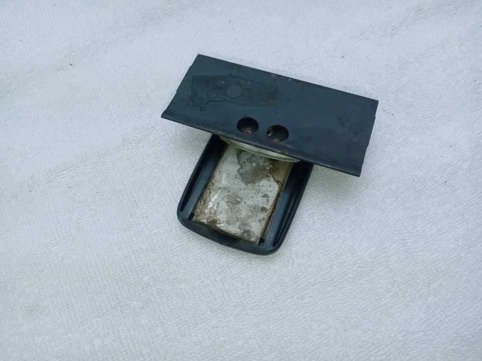 OEM 1972-1976 A-BODY DODGE DART SCAMP SEAT BELT SHOULDER BRACKET ROOF BRACKET - Изображение 4 из 4