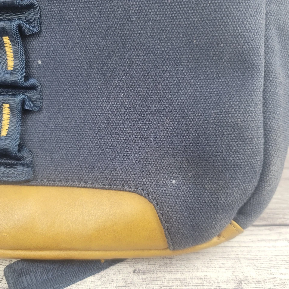 Mochila Focused Space Unisex The Supply Azul Marino, Crema Foto 3 de 4