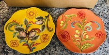 Set of 2 Italian Bright Colored Scalloped Flo...