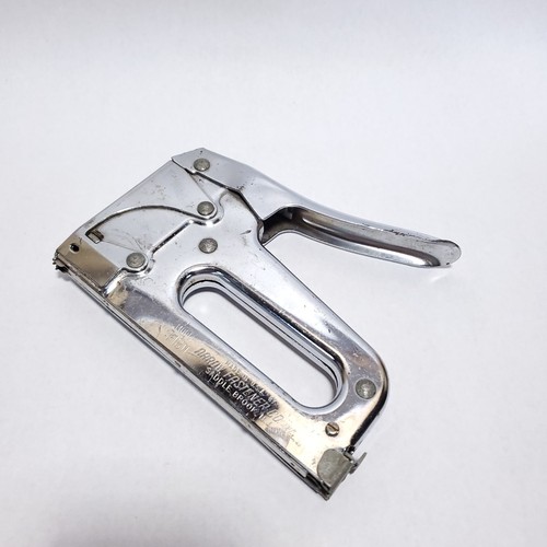 Vintage Arrow T-18M Stapler Staple Gun