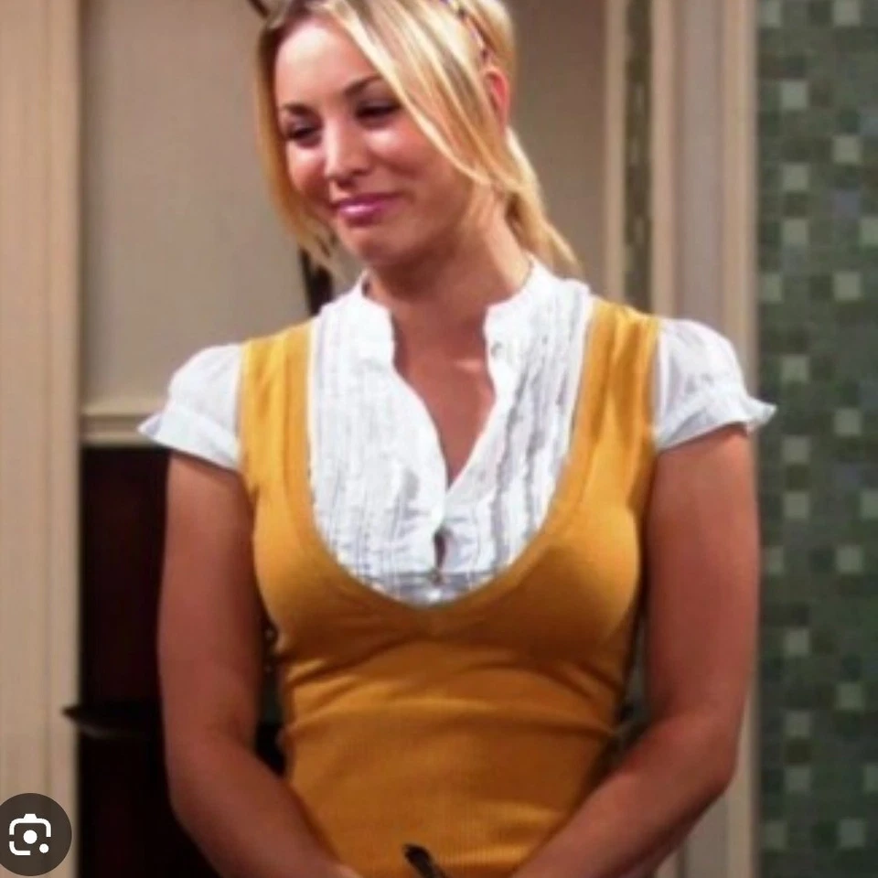 Blusa Chaleco Bebe Amarillo ASO Penny Big Bang Theory Yellow Y2K XS Foto 2 de 4