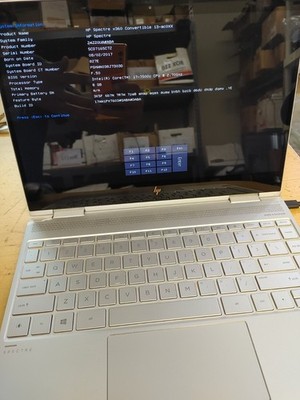 HP Spectre x360 Convertible 13-ac0XX  Core i7-7500U ,8GB RAM , NO SSD,FOR PARTS