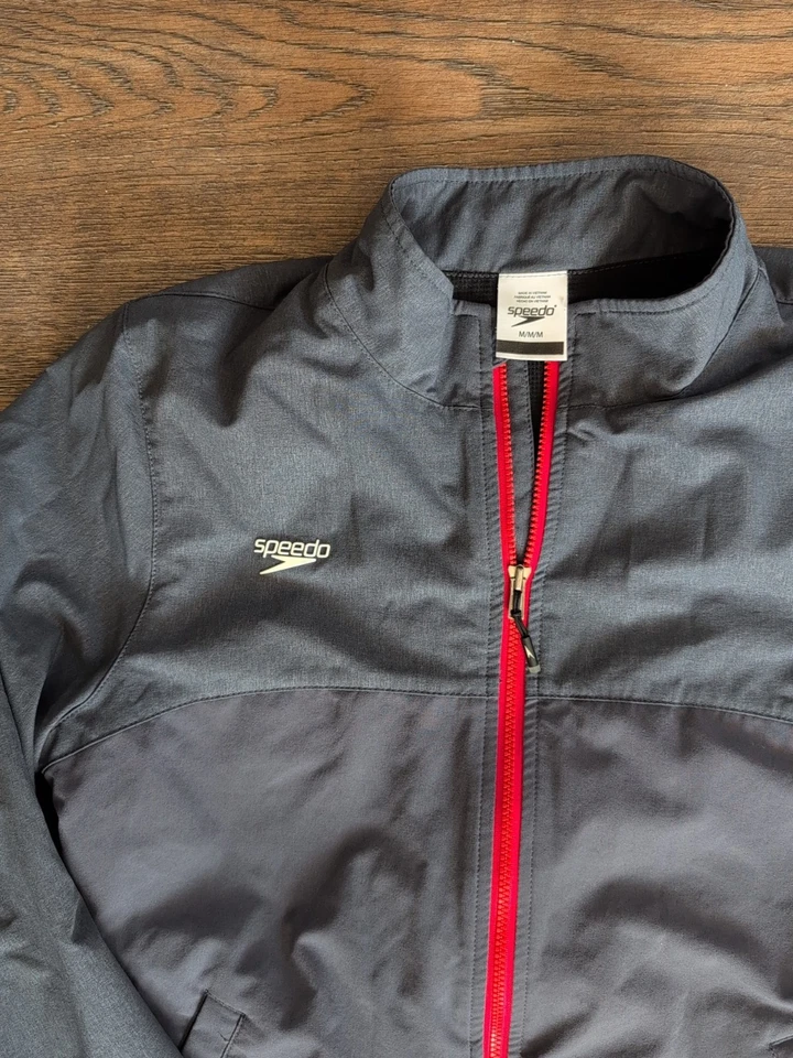 Speedo Tech разминка трек куртка Med женщин вентилируемый с подкладкой молнии серый красный - Изображение 3 из 4