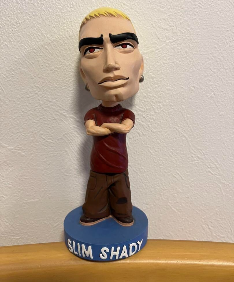 ヘッドノッカーEMINEM THE SLIM SHADYSHOW フィギュア Eminem Figure The Slim Shady Show Head Knockers Bobblehead NECA No