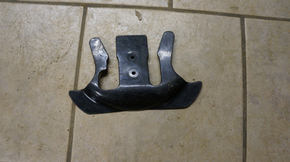 1994 94 Kawasaki Ninja ZX-11 Front Center Cowling 1490-1565 MP49