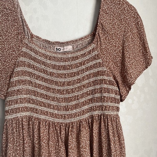SO Smocked Babydoll Top Flutter Sleeve Juniors Size Large, Orange And Cream - Picture 5 of 10