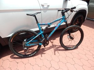 CANNONDALE "LEFTY" Mt. Bike FREERIDE FIESTA Theme 26" Wheels VG Condition LOOK
