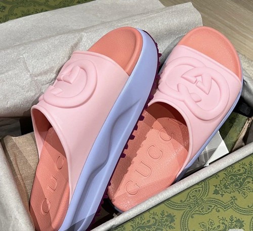 Auténticas sandalias GUCCI planas GG Slide talla 36 US6 rosa púrpura logotipo goma para mujer - Imagen 9 de 24