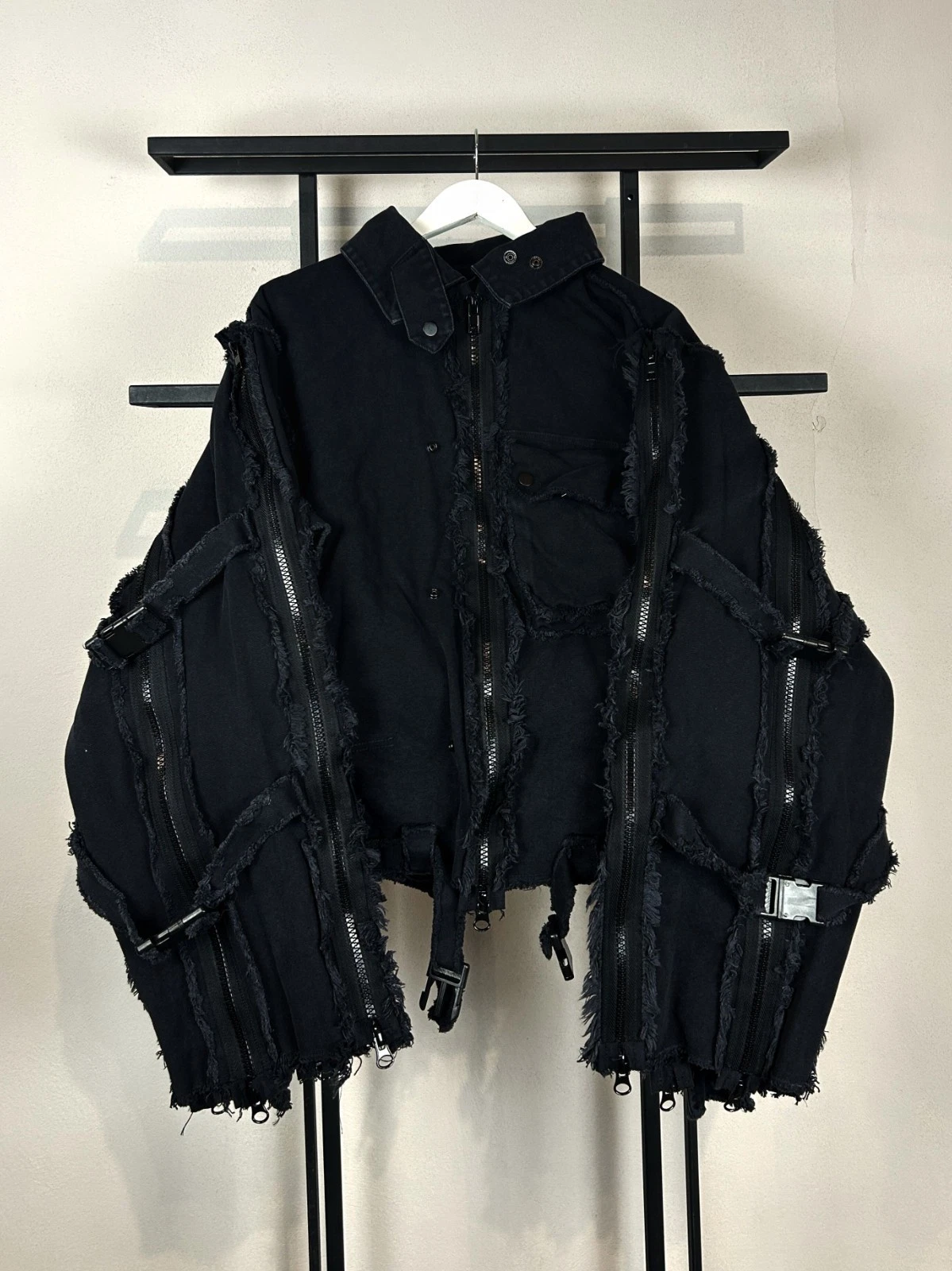 VTG AVANT GARDE ARCHIVAL JAPANESE STYLE REVERSIBLE CARGO JACKET
Opens in a new window or tab