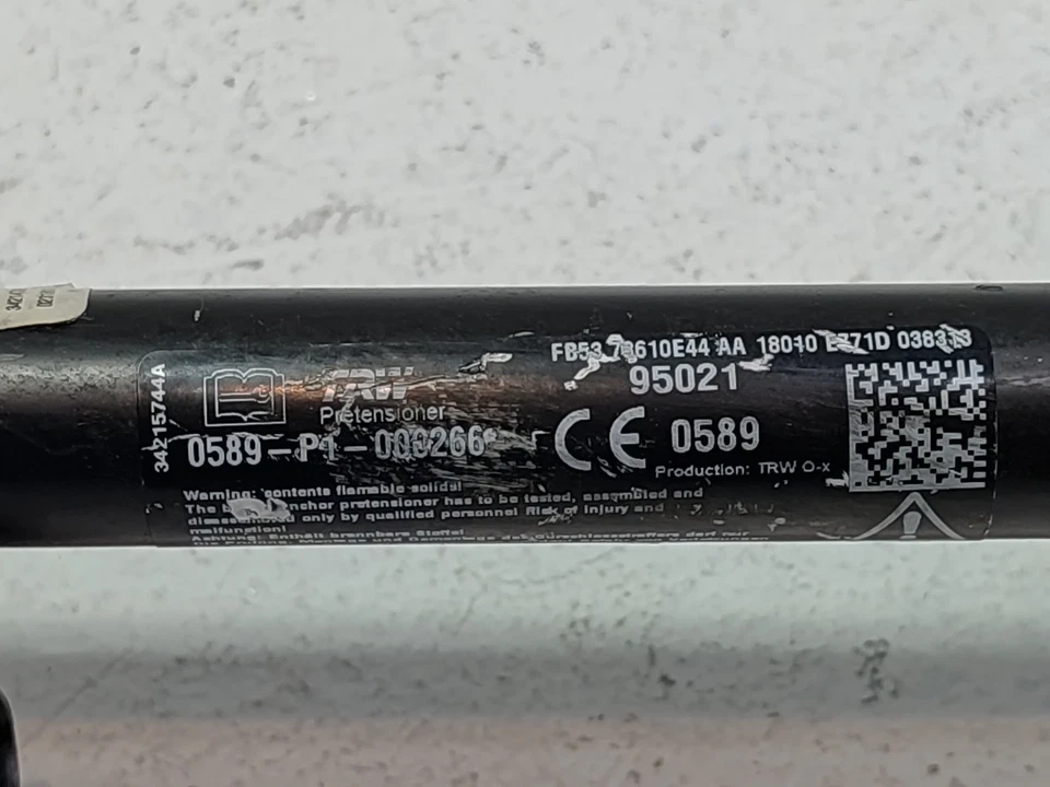 2013-2019 FORD EXPLORER FRONT PASSENGER SIDE SEAT BELT SEATBELT PRETENSIONER OEM - Image 4 of 4