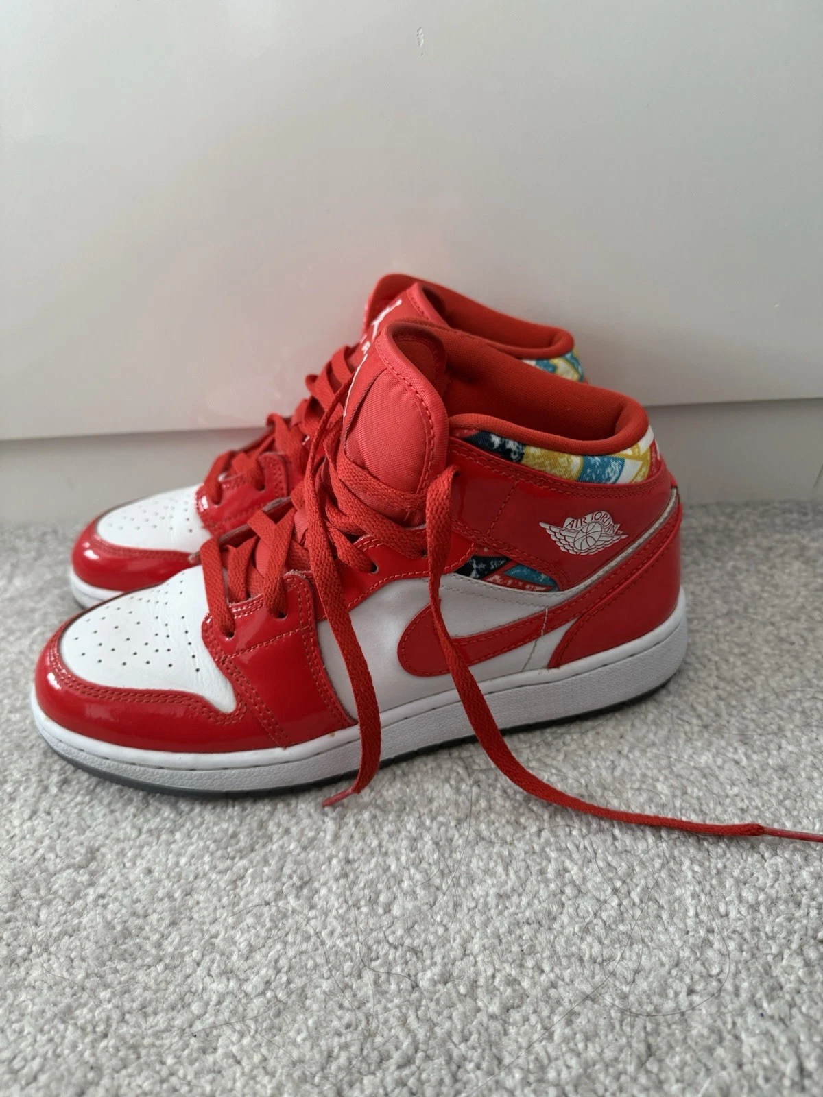 Nike Air Jordan 1 Mid SE (GS) Maglione Barcellona Rosso Cile