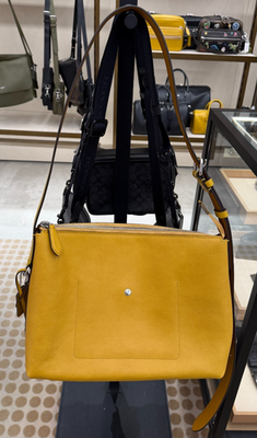 あーちゃんさま専用 Coach Mott Messenger Bag 33 Coach Mott Messenger Bag 33 in honeycomb_CCB57 RGJ_Rare