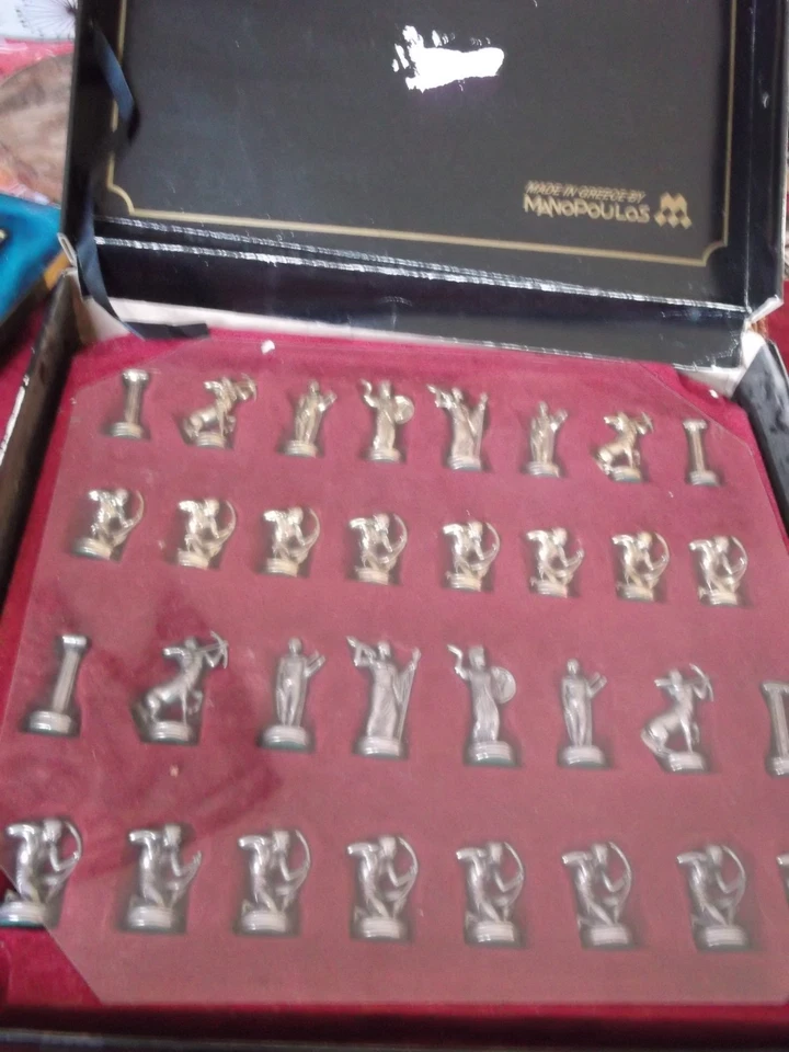 Jeu d'Echecs Mythologique grec ,  Echiquier  Manopoulos  bleu, jamais servi .. - Photo 4/4