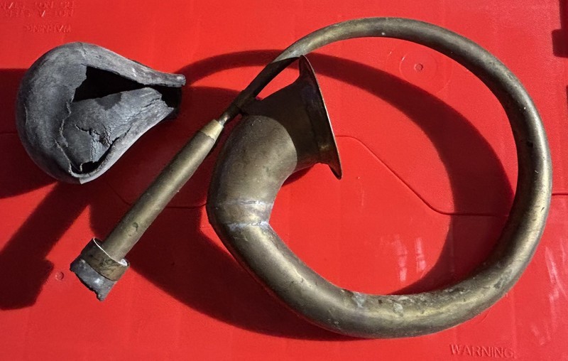 Vintage EARLY AUTO BRASS HORN