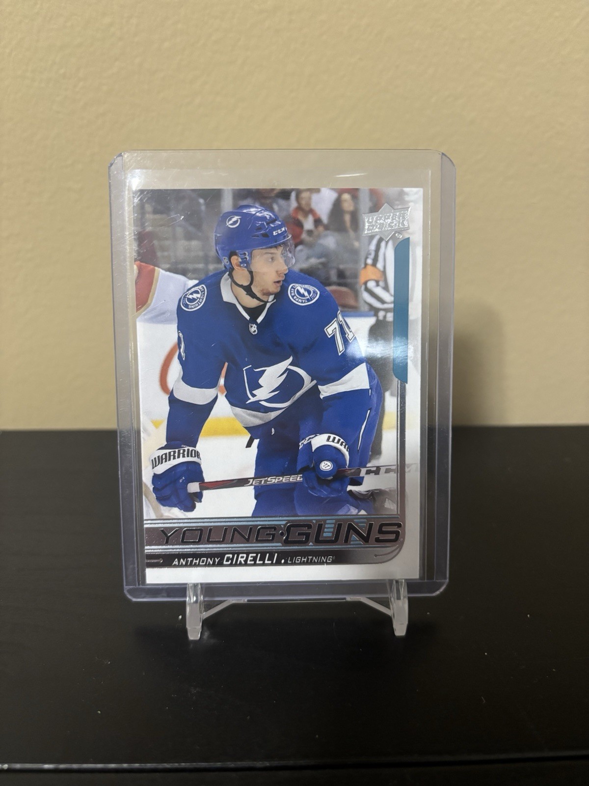 2018-19 Upper Deck Series 1 #219 Anthony Cirelli Young Guns