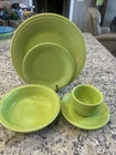 Fiestaware CHARTREUSE  5 Piece Place Setting Retired Fiestaware EUC