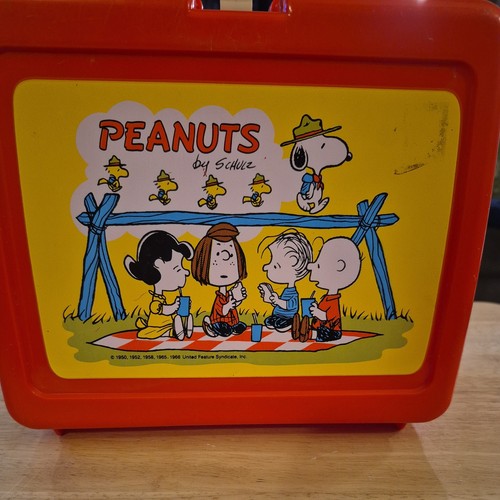 1966 Vintage Peanuts Camp Snoopy Lunchbox Woodstock Red Plastic no thermos