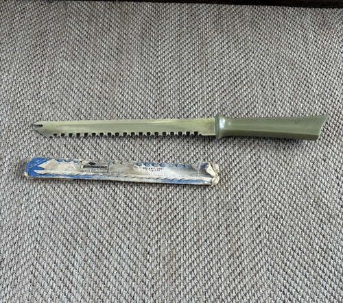 Vintage QUIKUT Inc. Carve and Serve Fork Tip Stainless Steel Large Knife Green