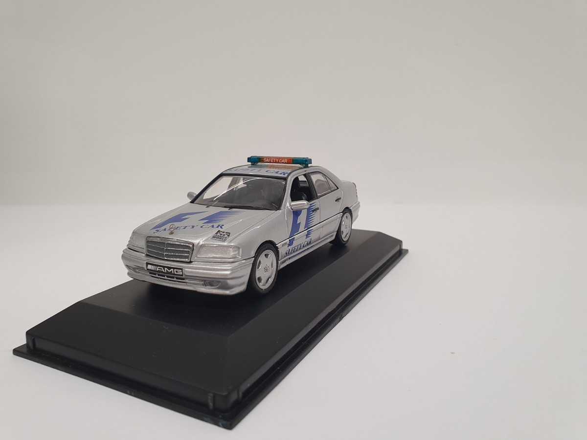 1/43 MERCEDES-BENZ C36 AMG W202 SAFETY CAR FORMULA 1 1997 1/43 MERCEDES-BENZ C36 AMG W202 SAFETY CAR FORMULA 1 1997