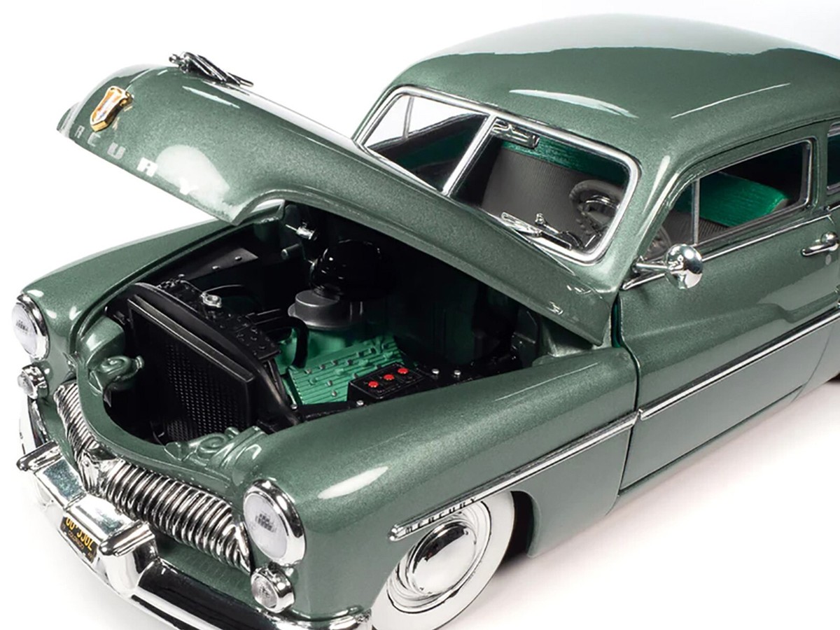 1949 MERCURY EIGHT COUPE BERWICK GREEN 1/18 DIECAST MODEL BY