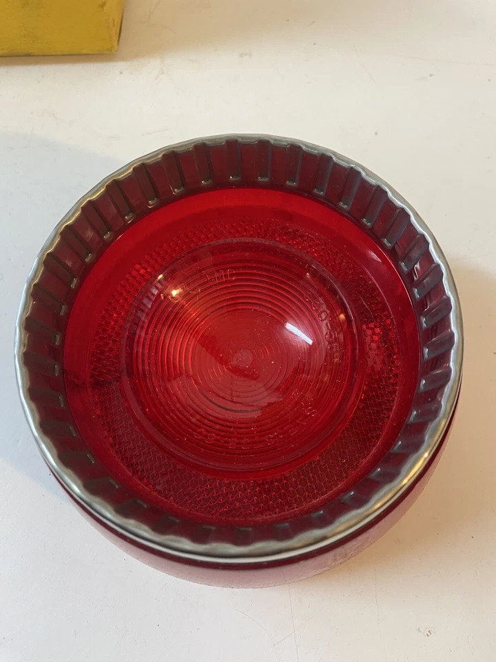 NOS 58 PONTIAC BONNEVILLE STAR SUPER CHIEF LUZ TRASERA LENTE LÁMPARA DE FRENO Glo Brite Foto 3 de 4