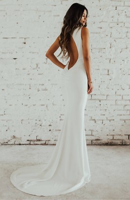 Robe De Soirée Noël & Jean By Katie May - Taille 10, Ivoire, épaules Dénudées - Neuve Sans étiquettes