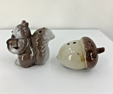 Cracker Barrel Mini Acorn & Squirrel Salt & Pepper Shaker Set - Fall Collectible