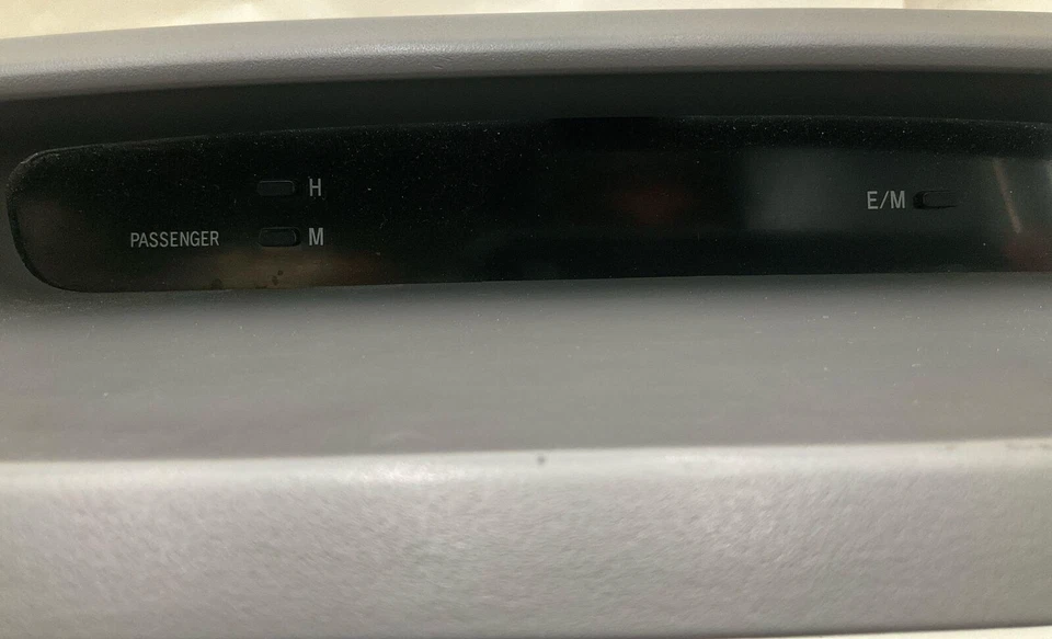 2001-2004 TOYOTA CAMRY Dash Bezel Center Dash Radio Surround Bezel Trim Panel - Image 3 of 4