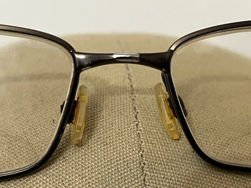 Óculos Oakley Casing OX3110-0354 armação cromada 54-18-143 - Imagem 3 de 4