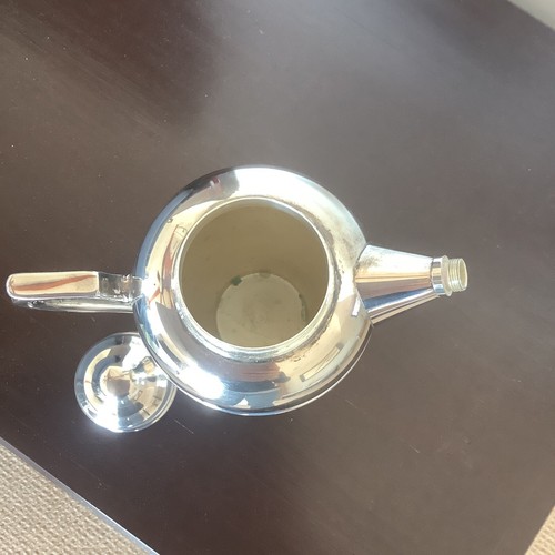 Vintage Crusader Silverplate Cocktail Shaker - Picture 7 of 9