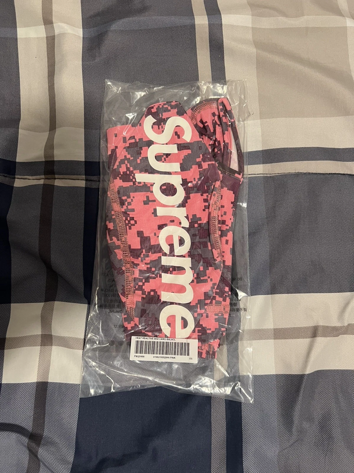Supreme Heat Reactive Digi Camo Balaclava Pink