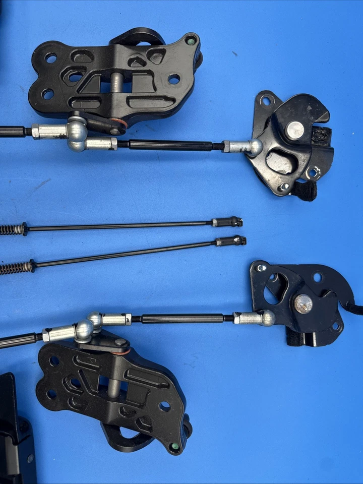 Infiniti G37 Q60 2009-2015 convertible retráctil pestillo de techo conjunto OEM Foto 4 de 4