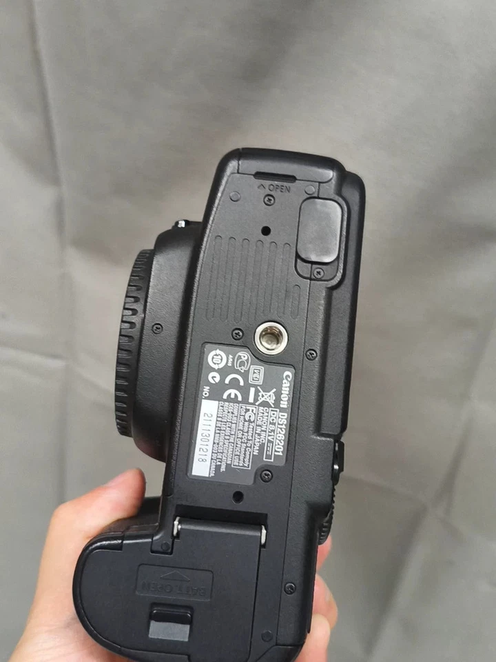 Cuerpo de cámara digital Canon EOS 5D Mark II 21,1 MP SLR de fotograma completo 90 % nuevo Foto 3 de 4