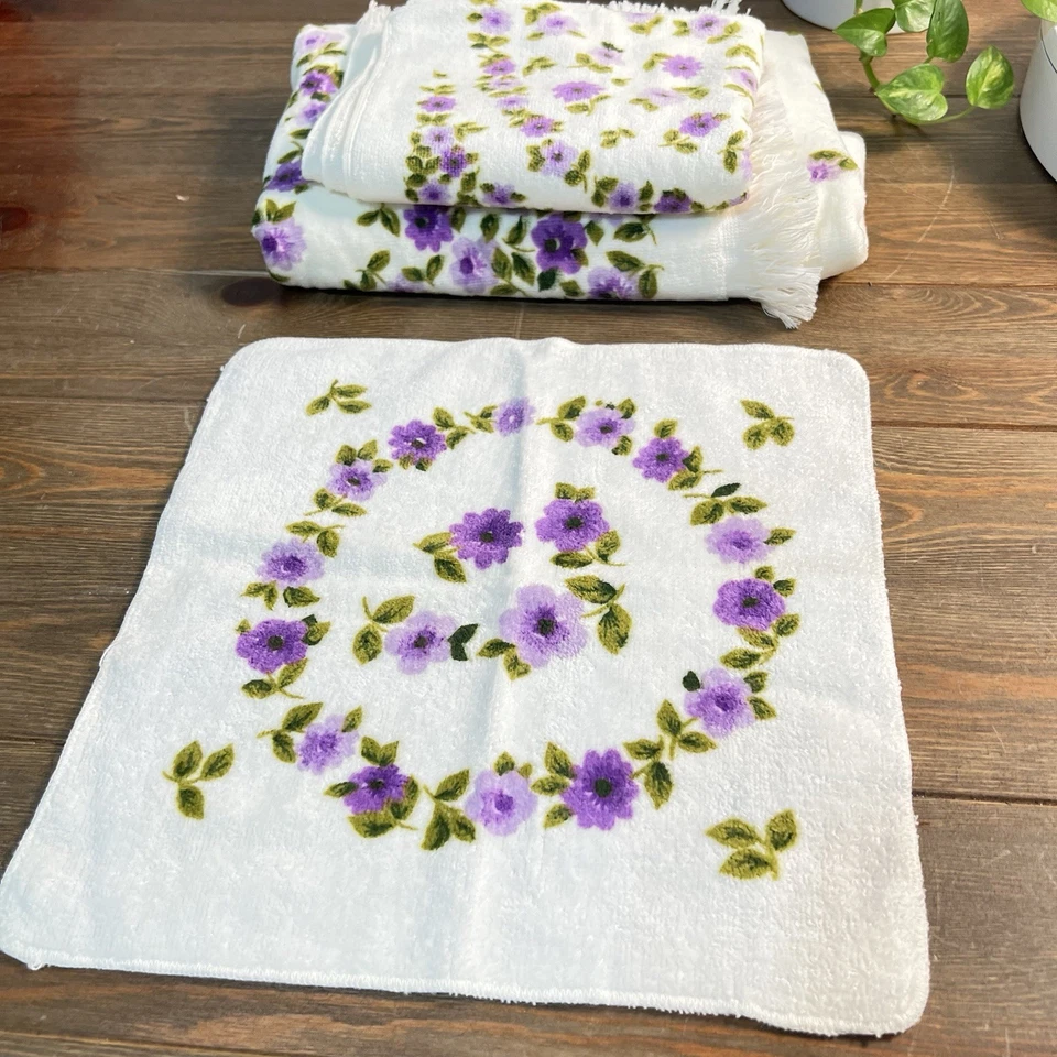 Toalla de baño de felpa flores moradas algodón floral años 50 vintage juego de 3 Foto 2 de 4