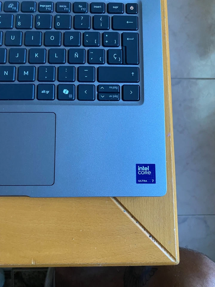 Dell latitude 5450 - ultra 7 - Imagen 2 de 4