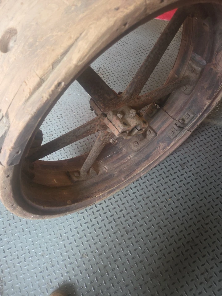 Massive Wood Wheel Primitive Factory Wheel 1880 Wood Cast Iron - Image 4 of 4