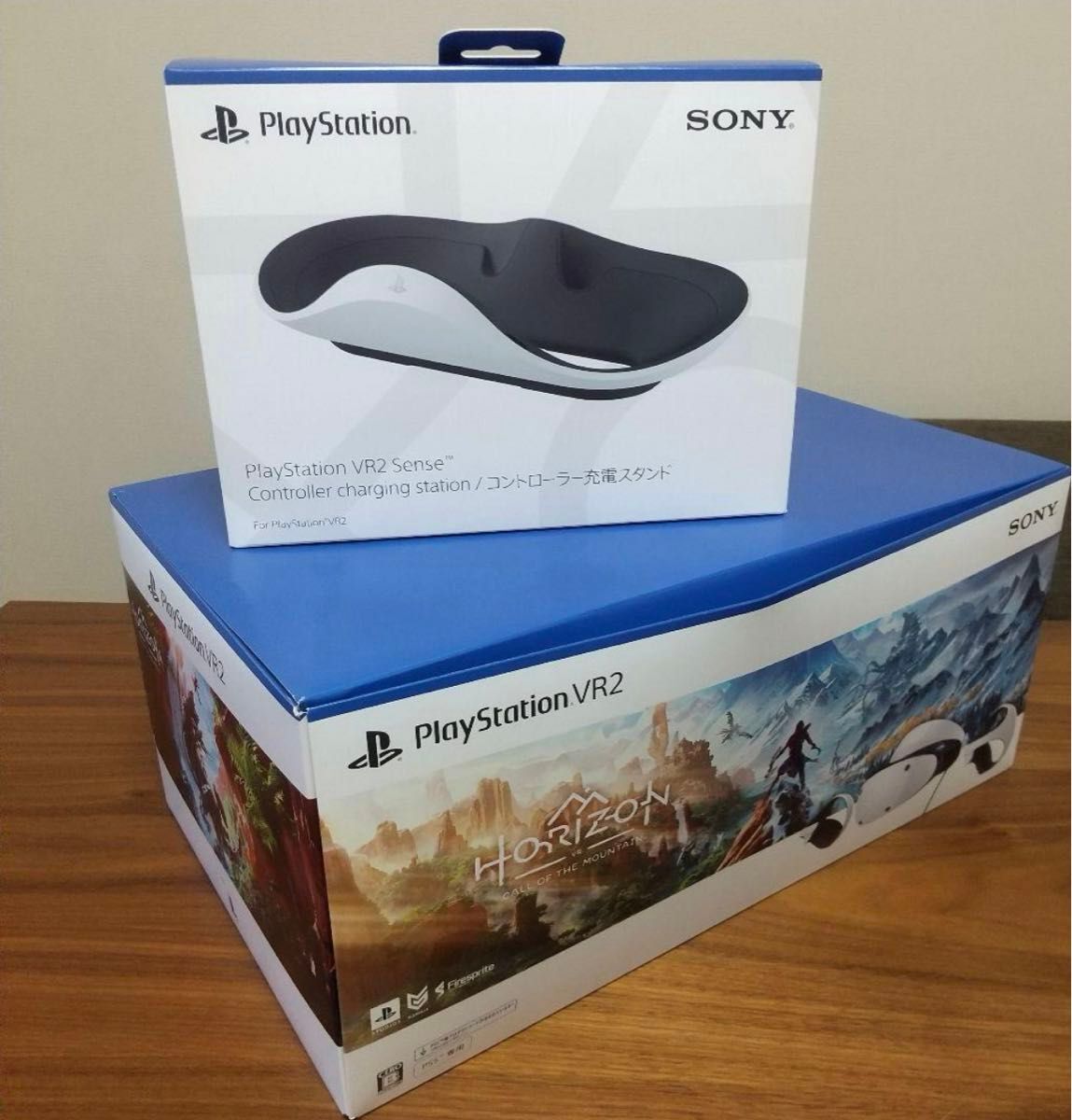 SONY PlayStation VR2 Headset & Controllers PS5 CFIJ-17000 + SONY PlayStation VR2 Headset & Controllers PS5 CFIJ-17000 +