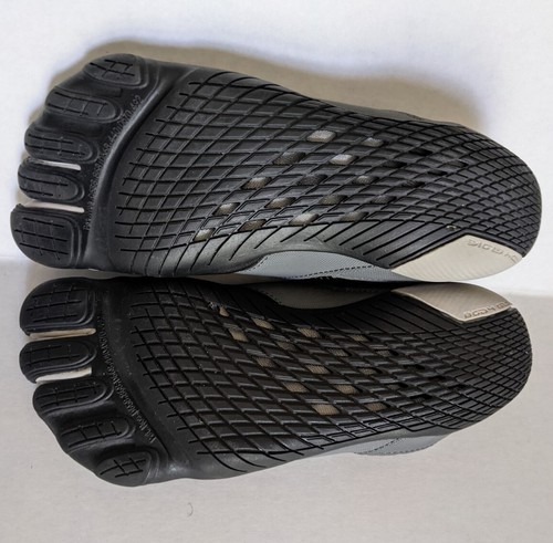 Body Glove Mens 7 3T Barefoot Cinch Water Shoe Black Gray Shoes New - Picture 9 of 11