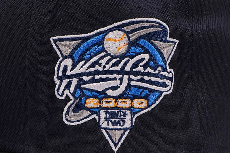 Twnty Two YANKMETS New York Yankees Mets SNAPBACK CAP Hat Twnty Two YANKMETS New York Yankees Mets SNAPBACK CAP Hat