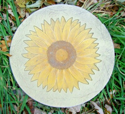 Daisy flower plaque mold plastic cement plaster mould 10'' x 1/3'' thick