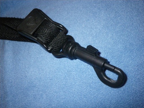 NEOTECH REGULAR LENGTH SAXOPHONE NECK STRAP - BLACK RED WINE COLOR - SWIVEL HOOK - Picture 4 of 4