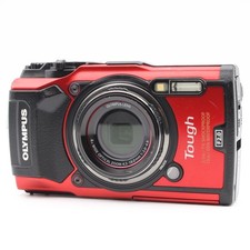 OLYMPUS Tough TG-5 Red 12MP Waterproof Camera F2.0 GPS Wi-Fi Excellent Condition