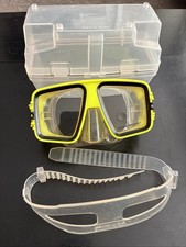 U.S. Divers Hawaii 2 Snorkel Mask w/ Case, Adjustable, Clear Tempered Glass USED
